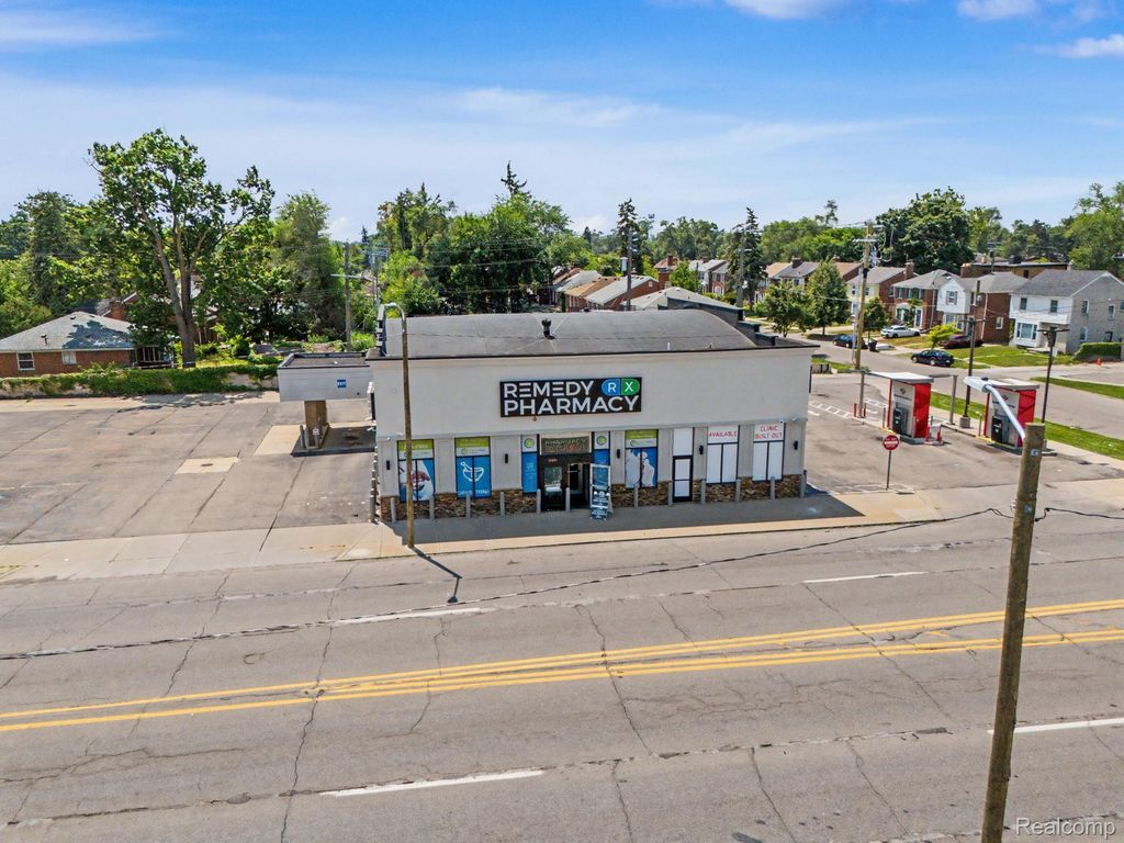 13403 W 7 Mile Road, Detroit, MI 48235
