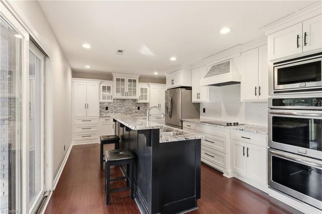 4900 Forest Oaks Drive, Greensboro, NC 27406