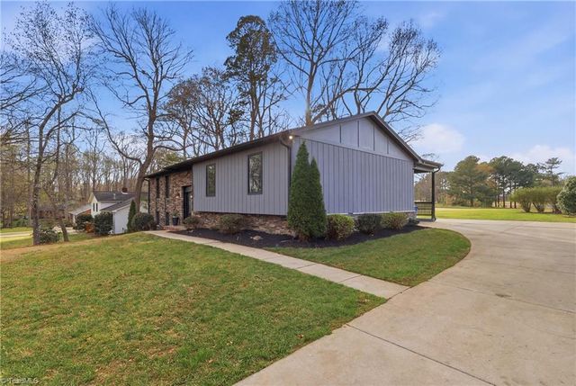 4900 Forest Oaks Drive, Greensboro, NC 27406