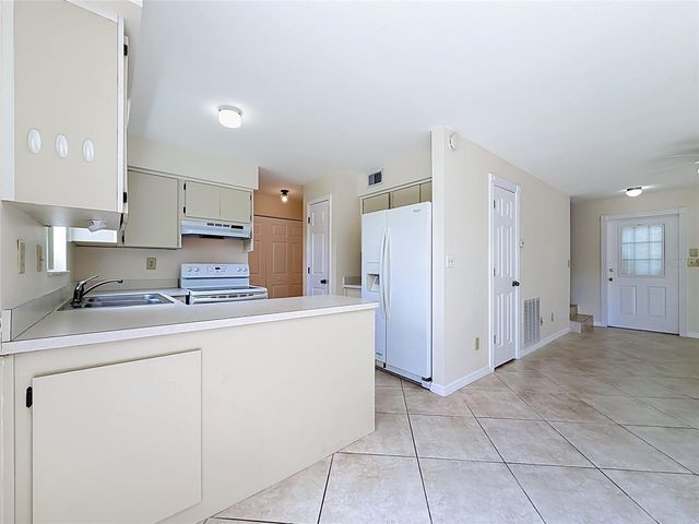1718 ADAMS CIRCLE S, Largo, FL 33771