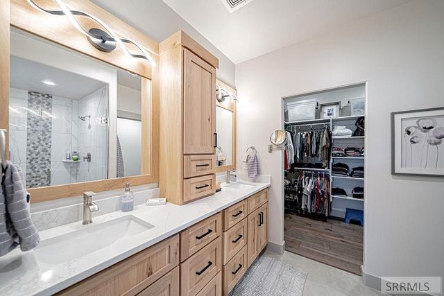 377 Glade Loop, Idaho Falls, ID 83404