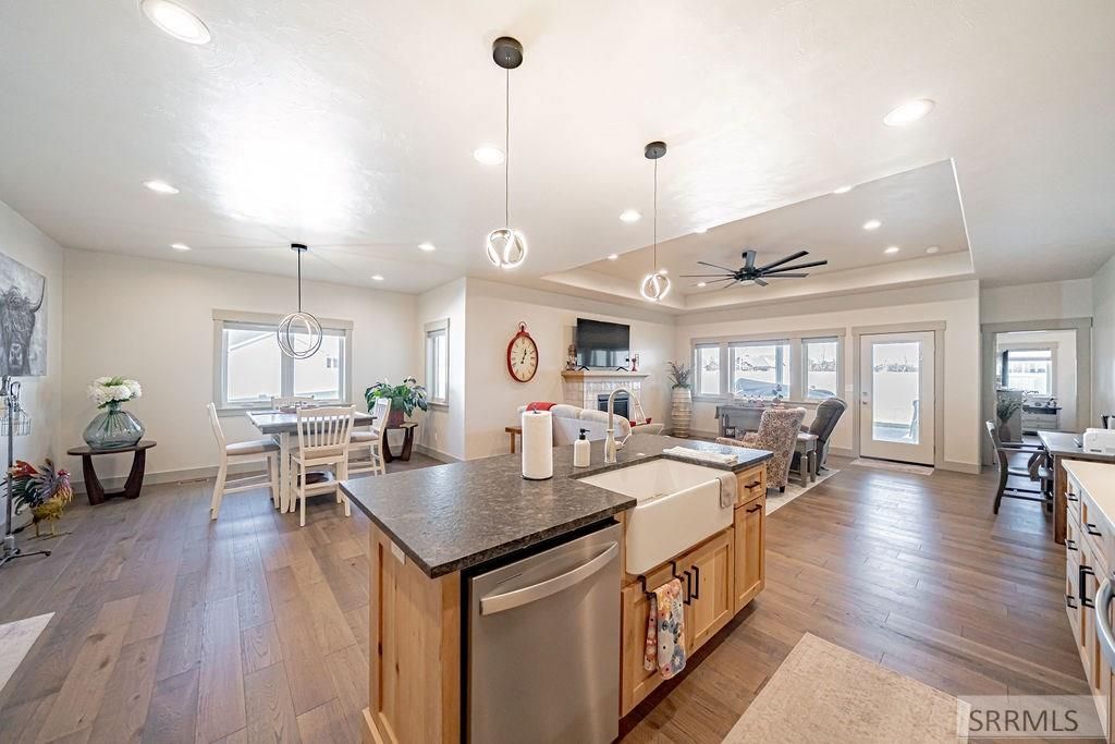 Image 10 of property listing at 377 Glade Loop, Idaho Falls, ID 83404