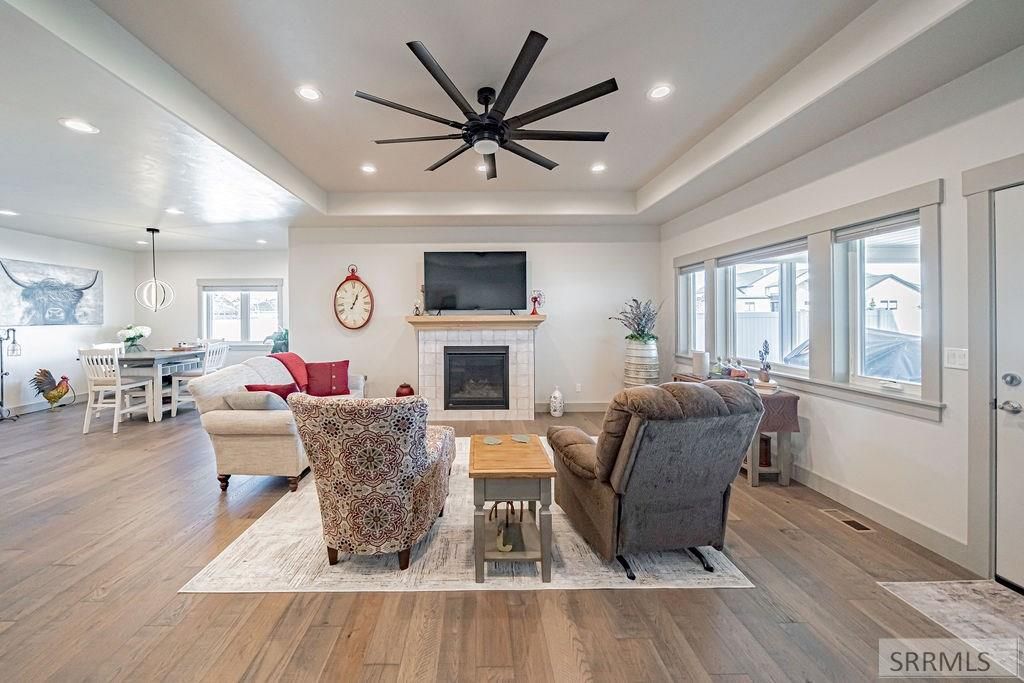 Image 15 of property listing at 377 Glade Loop, Idaho Falls, ID 83404