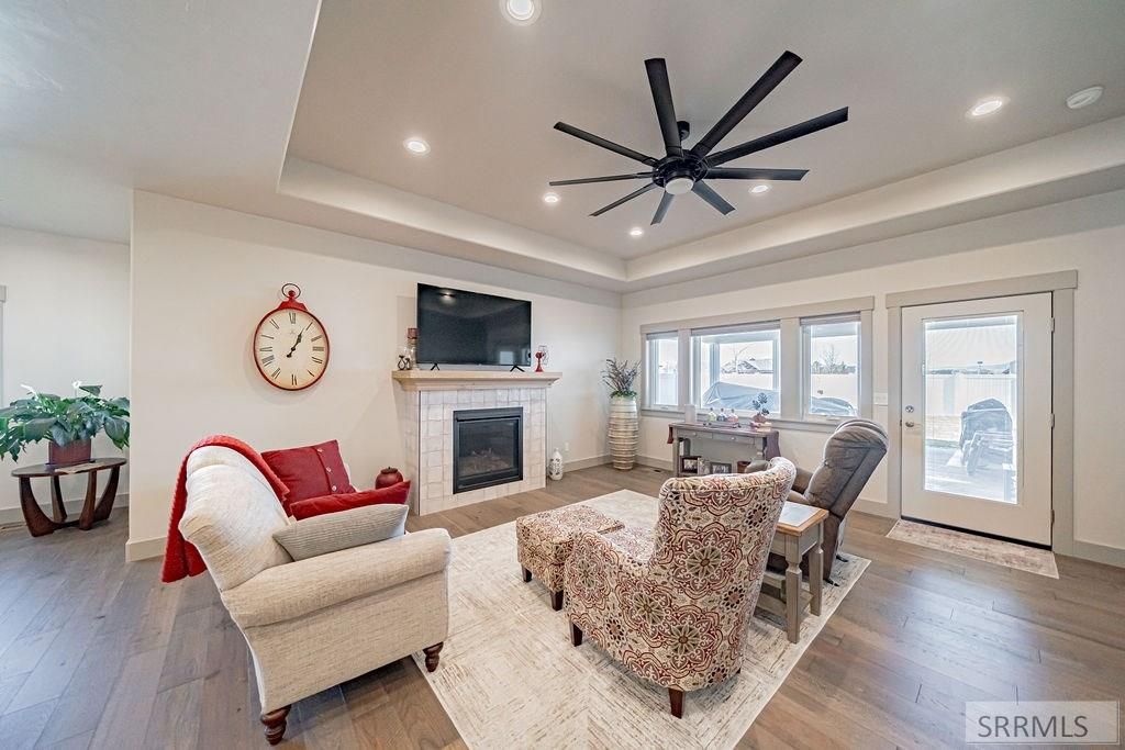 Image 16 of property listing at 377 Glade Loop, Idaho Falls, ID 83404