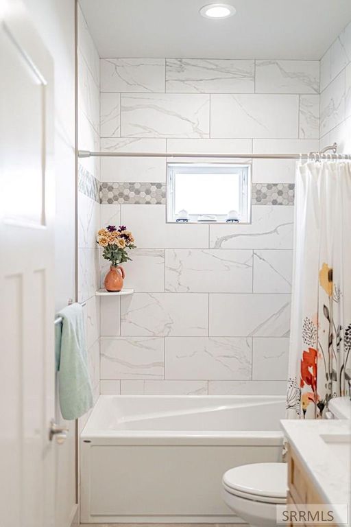 Image 37 of property listing at 377 Glade Loop, Idaho Falls, ID 83404