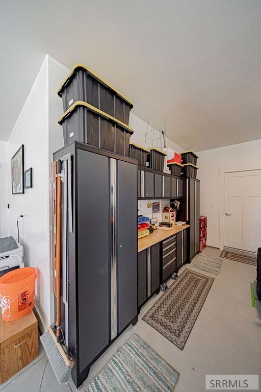 Image 40 of property listing at 377 Glade Loop, Idaho Falls, ID 83404