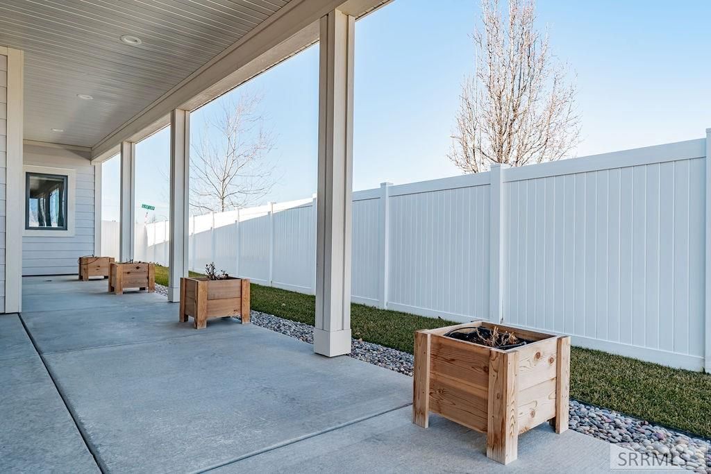 Image 44 of property listing at 377 Glade Loop, Idaho Falls, ID 83404