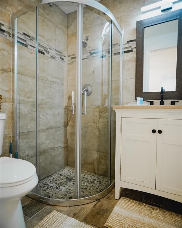 Image 22 of property listing at 2300 STRATFORD DRIVE, Sarasota, FL 34232