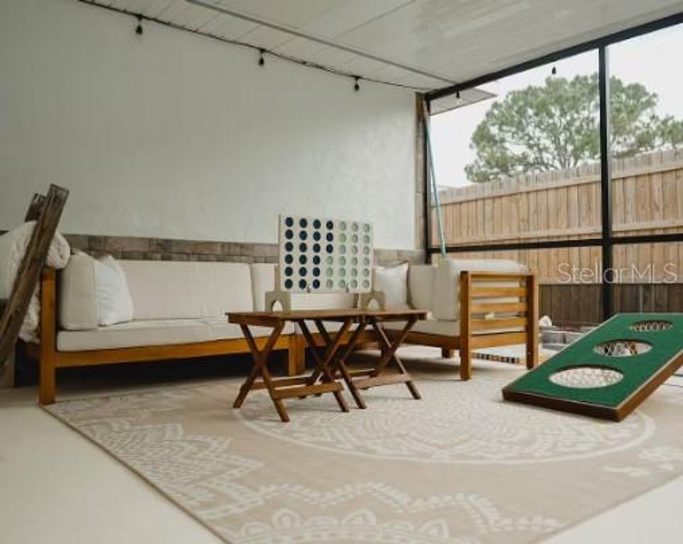 Image 30 of property listing at 2300 STRATFORD DRIVE, Sarasota, FL 34232
