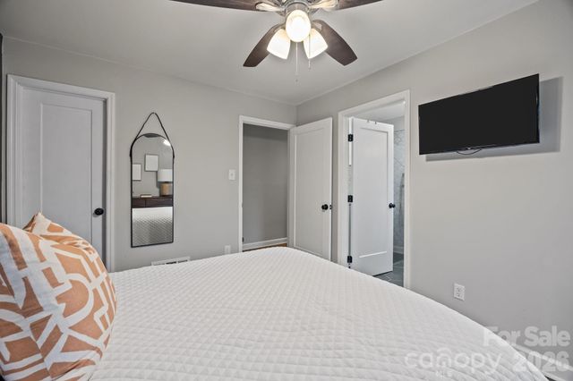 4211 Glenstar Terrace, Charlotte, NC 28205