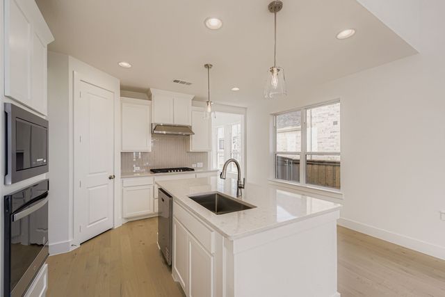 6036 Davis Knoll, Fort Worth, TX 76126