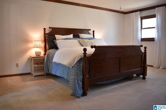 136 CEDAR ROCK ROAD, Leeds, AL 35094