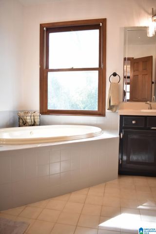 136 CEDAR ROCK ROAD, Leeds, AL 35094