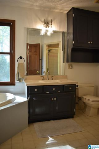 136 CEDAR ROCK ROAD, Leeds, AL 35094