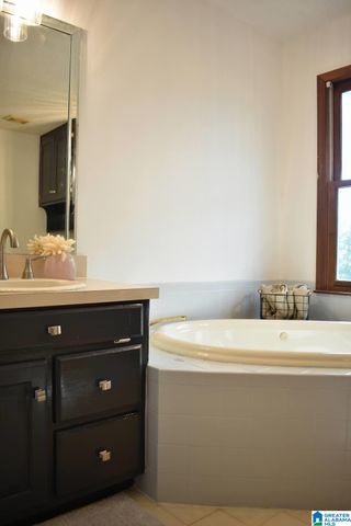 136 CEDAR ROCK ROAD, Leeds, AL 35094