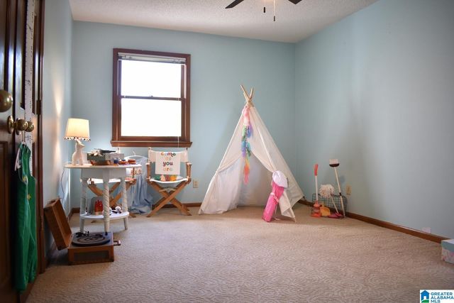 136 CEDAR ROCK ROAD, Leeds, AL 35094