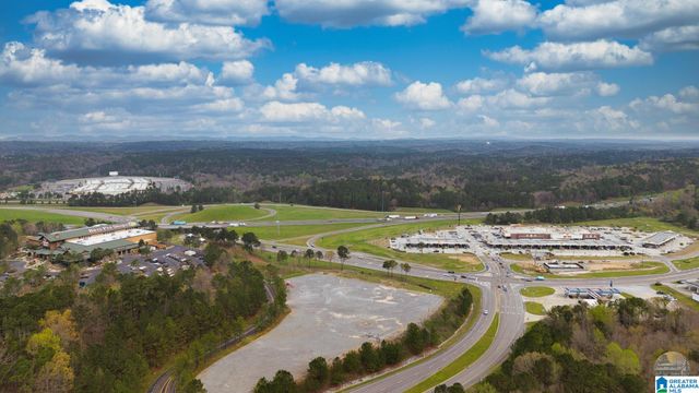 136 CEDAR ROCK ROAD, Leeds, AL 35094