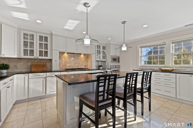 61 Hobson Street, Stamford, CT 06902