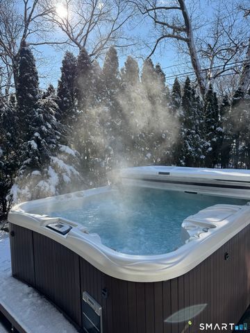 61 Hobson Street, Stamford, CT 06902