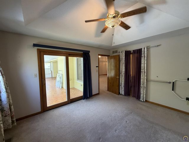 3400 SE 23rd TER, Topeka, KS 66605