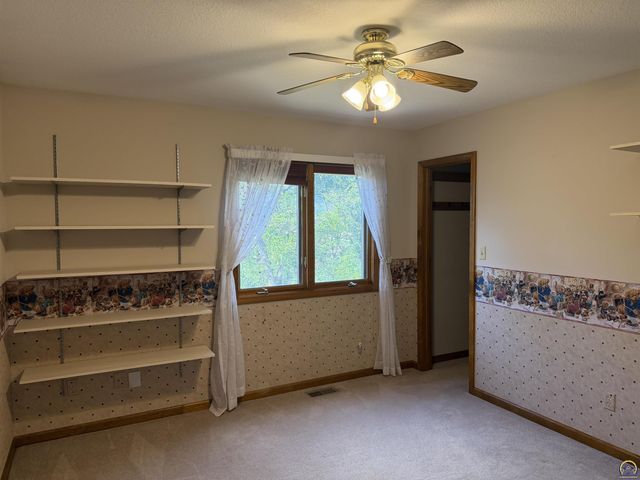 3400 SE 23rd TER, Topeka, KS 66605