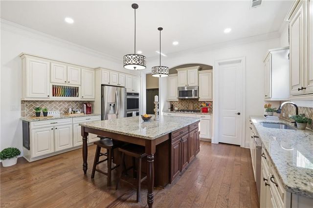 1345 Park Royal Drive NW, Kennesaw, GA 30152