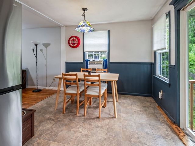 49 Newton Hts, Leominster, MA 01453