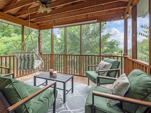 49 Newton Hts, Leominster, MA 01453