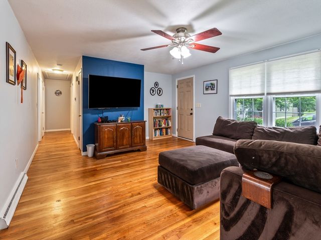 49 Newton Hts, Leominster, MA 01453