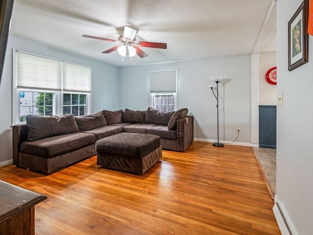 49 Newton Hts, Leominster, MA 01453