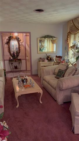 2214 N Trinidad Drive, Dallas, TX 75232