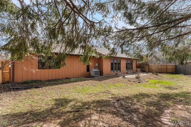 624 Wildwood Lane, O'fallon, IL 62269