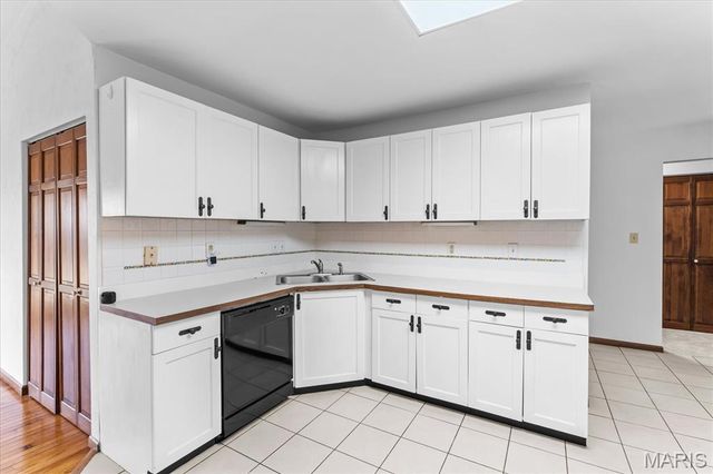 624 Wildwood Lane, O'fallon, IL 62269