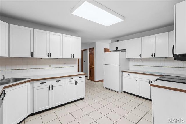 624 Wildwood Lane, O'fallon, IL 62269