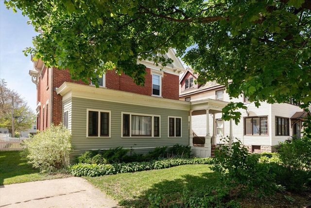 122 10th STREET S, La Crosse, WI 54601