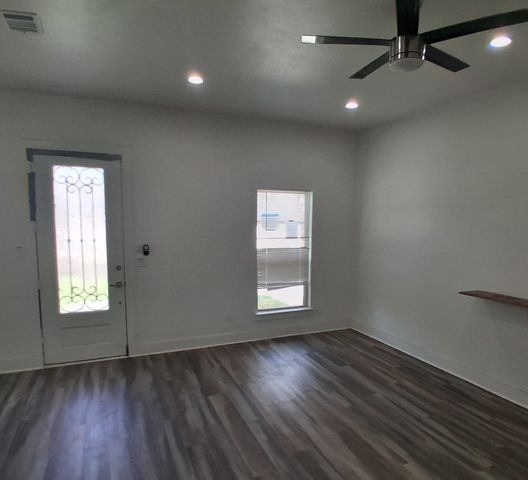 201 Holly Drive, West Tawakoni, TX 75474