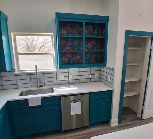 201 Holly Drive, West Tawakoni, TX 75474