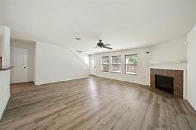 16717 Foursquare Drive, Conroe, TX 77385