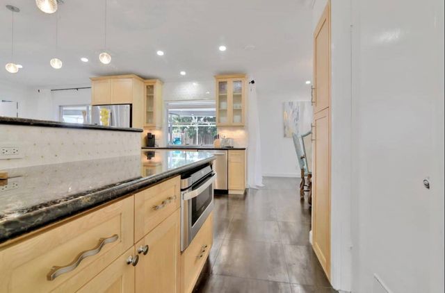 105 Orchard Ridge Lane, Boca Raton, FL 33431