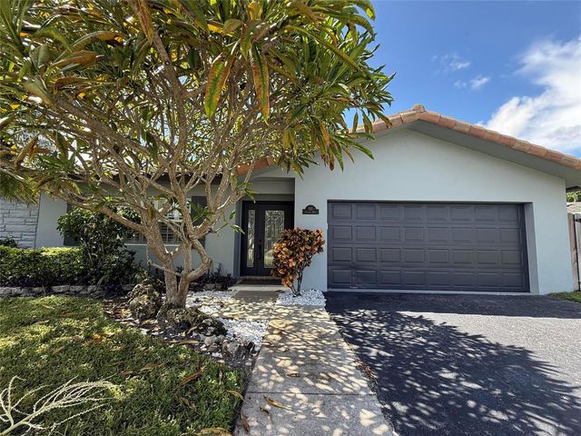 105 Orchard Ridge Lane, Boca Raton, FL 33431