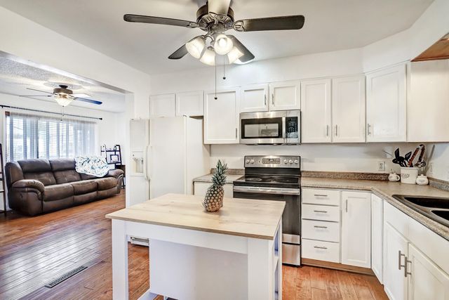 3217 La Veta Drive NE, Albuquerque, NM 87110