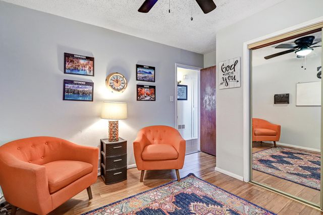 3217 La Veta Drive NE, Albuquerque, NM 87110