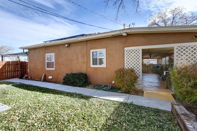 3217 La Veta Drive NE, Albuquerque, NM 87110