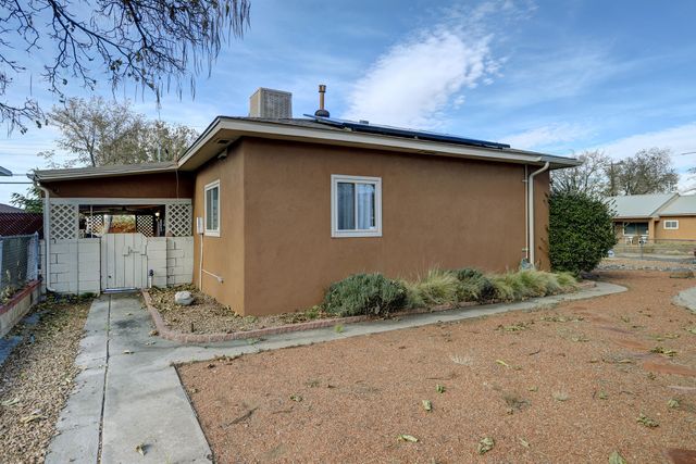 3217 La Veta Drive NE, Albuquerque, NM 87110