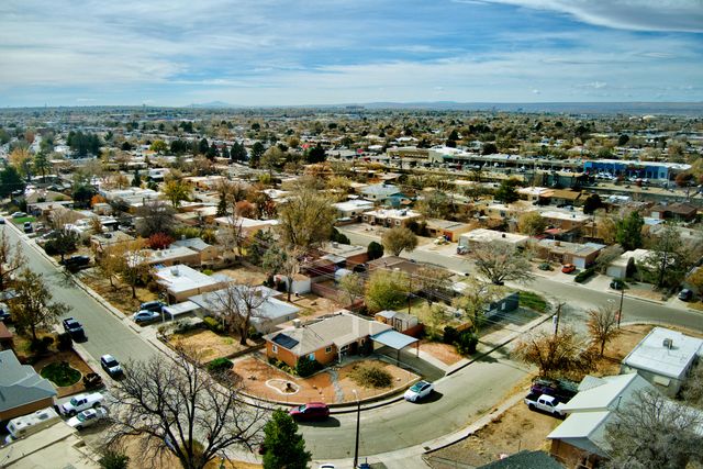 3217 La Veta Drive NE, Albuquerque, NM 87110