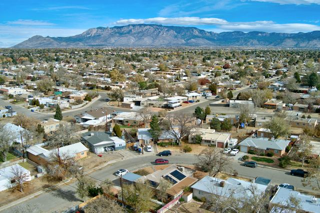 3217 La Veta Drive NE, Albuquerque, NM 87110