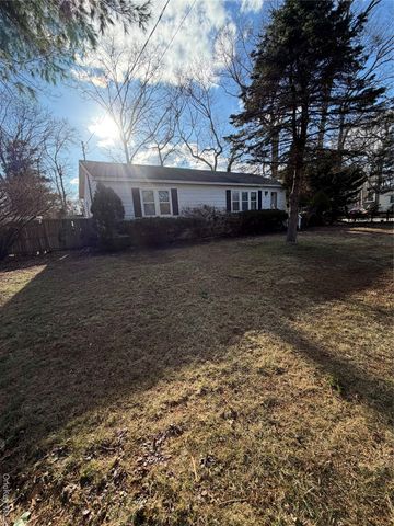 60 Webb Avenue, Patchogue, NY 11772