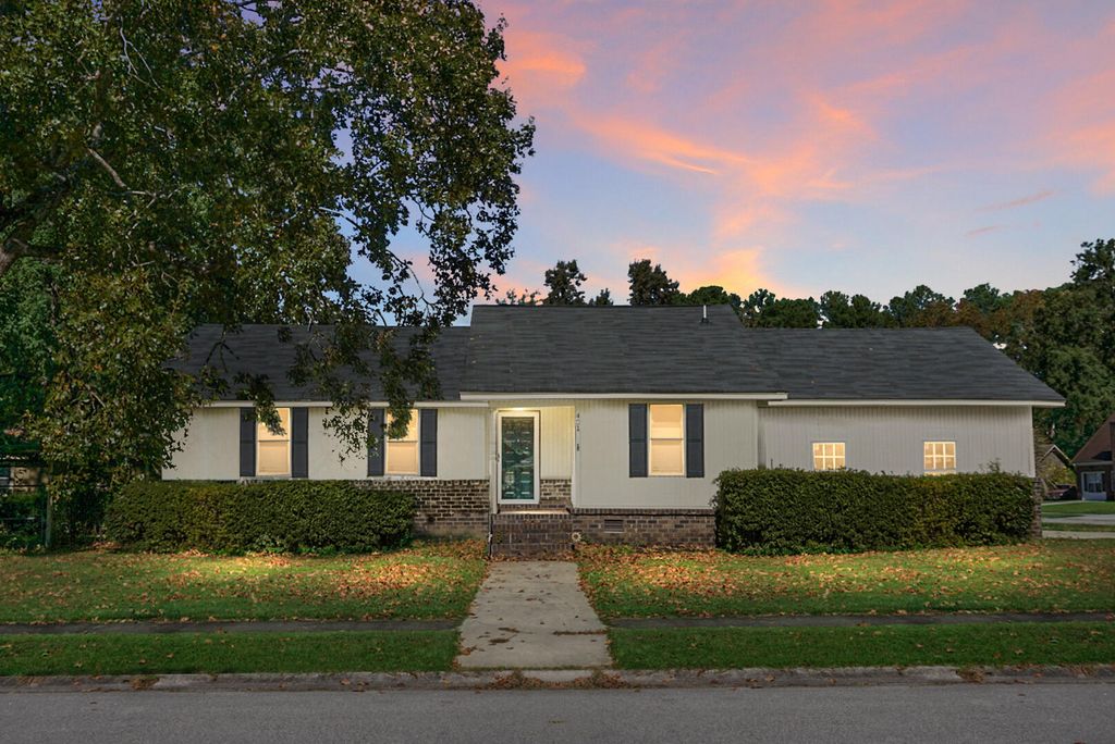 401 Terrier Road, Goose Creek, SC 29445