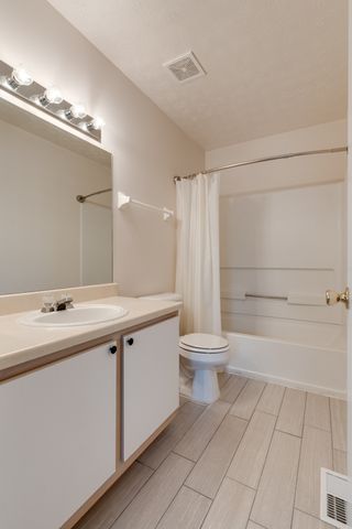 104 Waterview Dr, Hendersonville, TN 37075