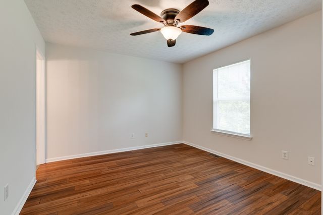 104 Waterview Dr, Hendersonville, TN 37075